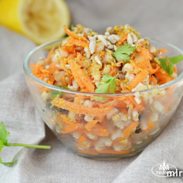 Перловый салат с морковью и сухофруктами